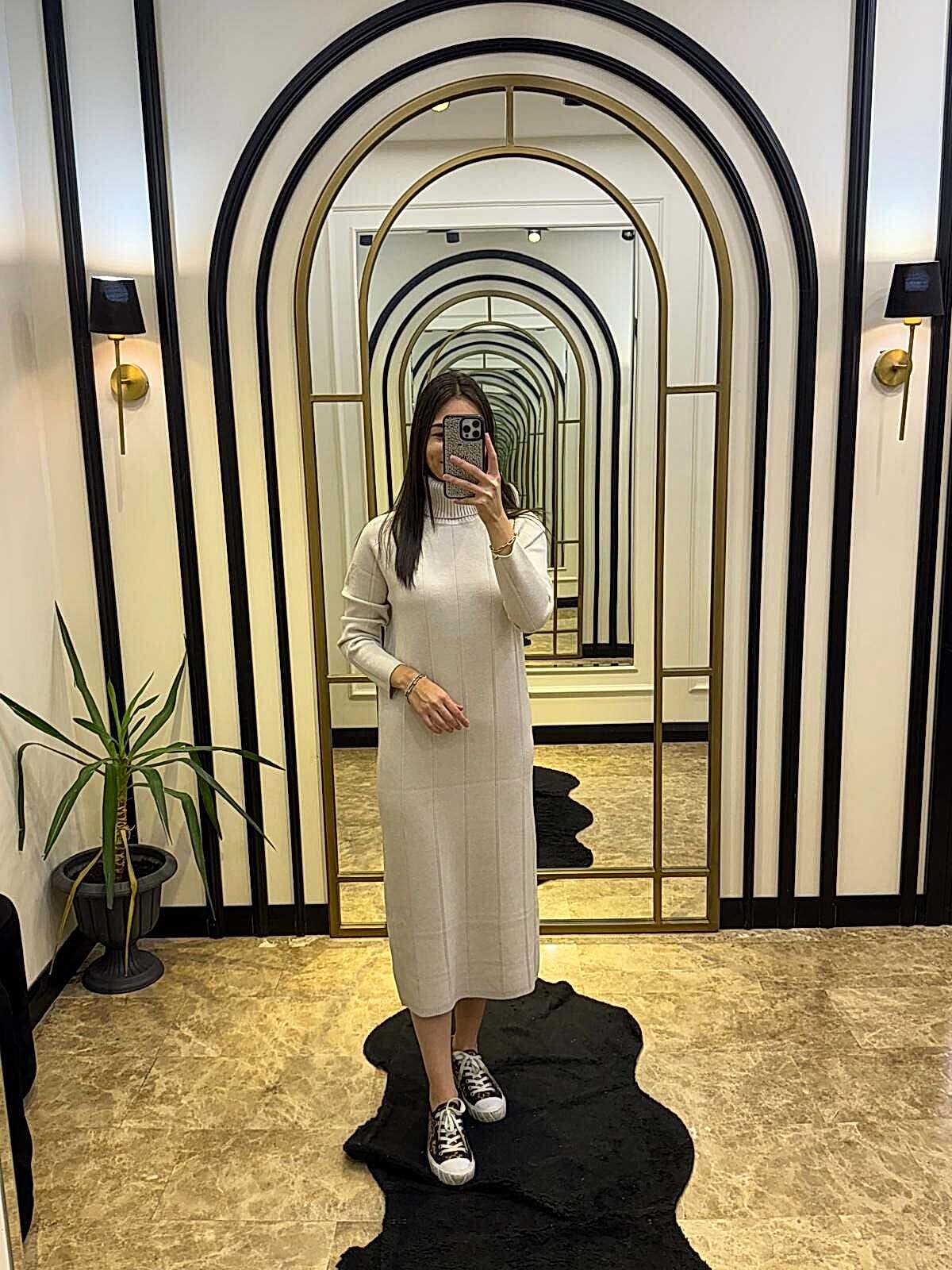 MOOR UZUN TRİKO ELBİSE