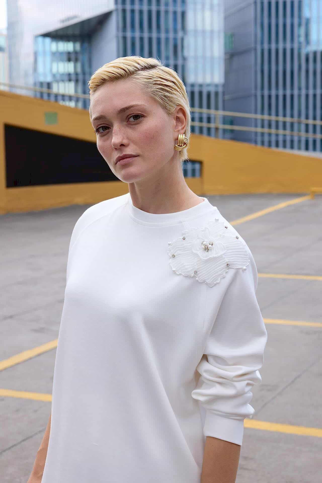 MSM AKSESUARLI COMFORT SWEATSHİRT EKRU