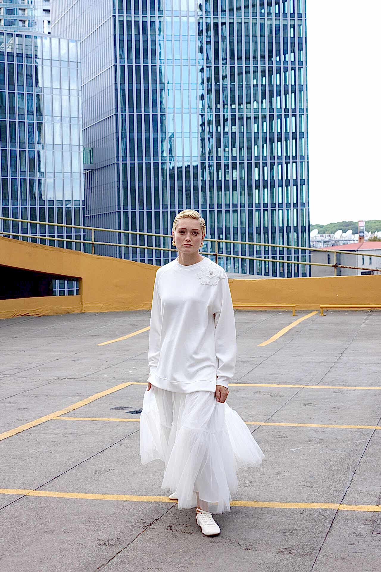 MSM AKSESUARLI COMFORT SWEATSHİRT EKRU