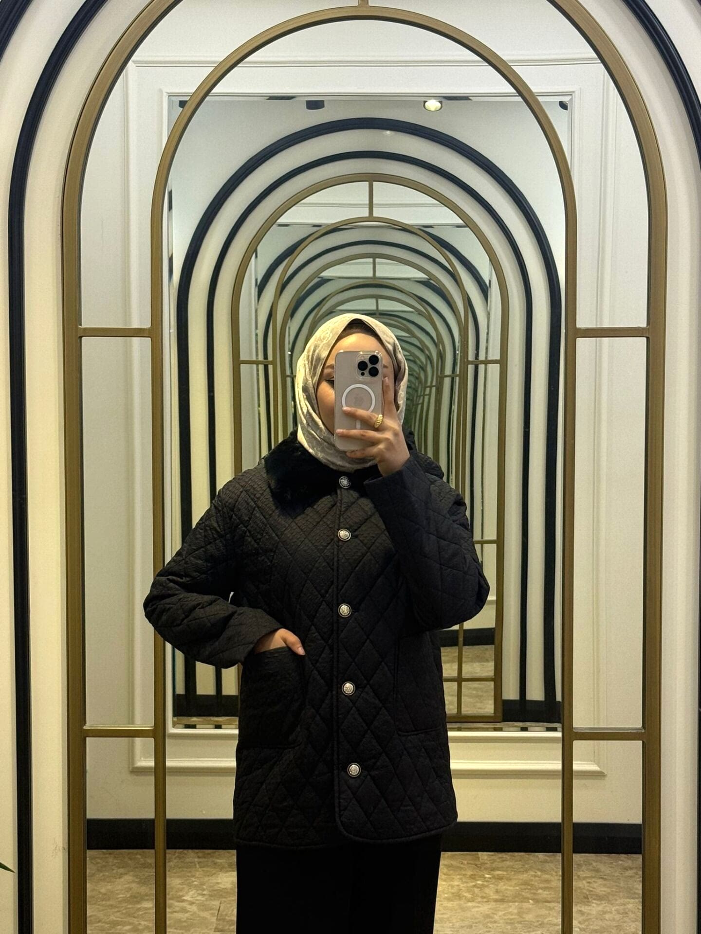 MSM KAPİTONE MONT SİYAH