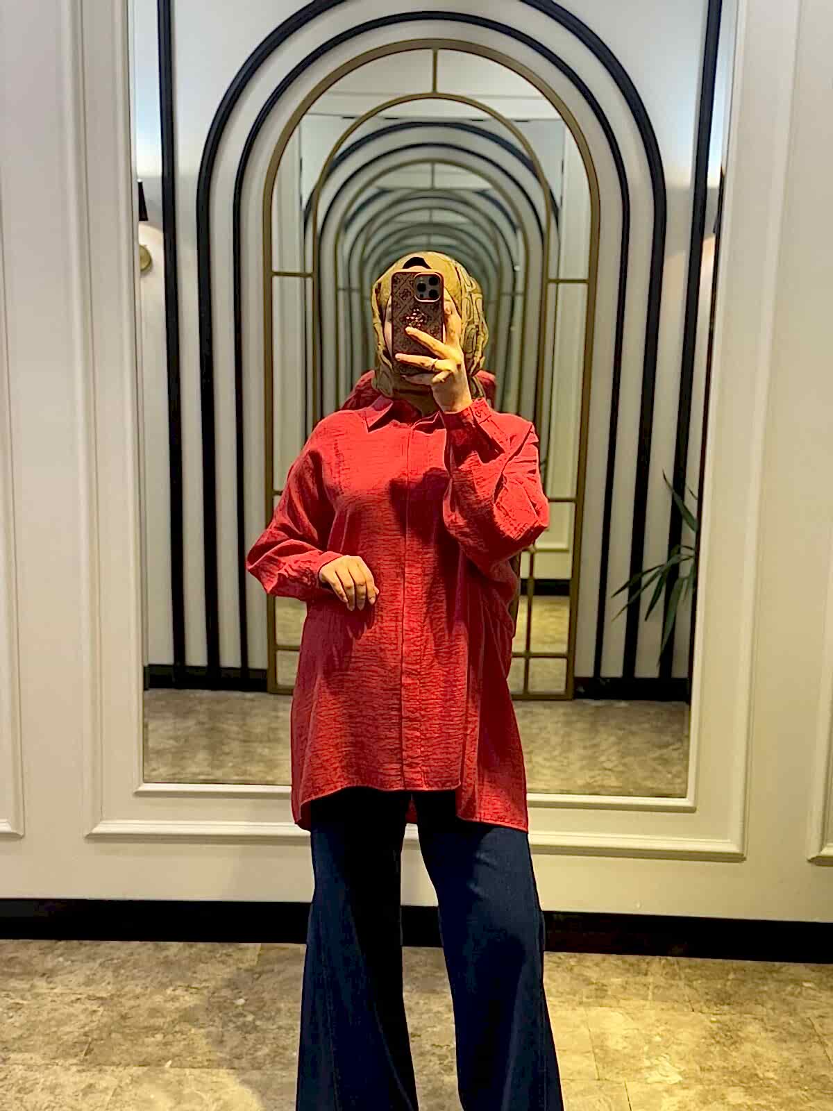 VENÖVE KIRMIZI GÖMLEK