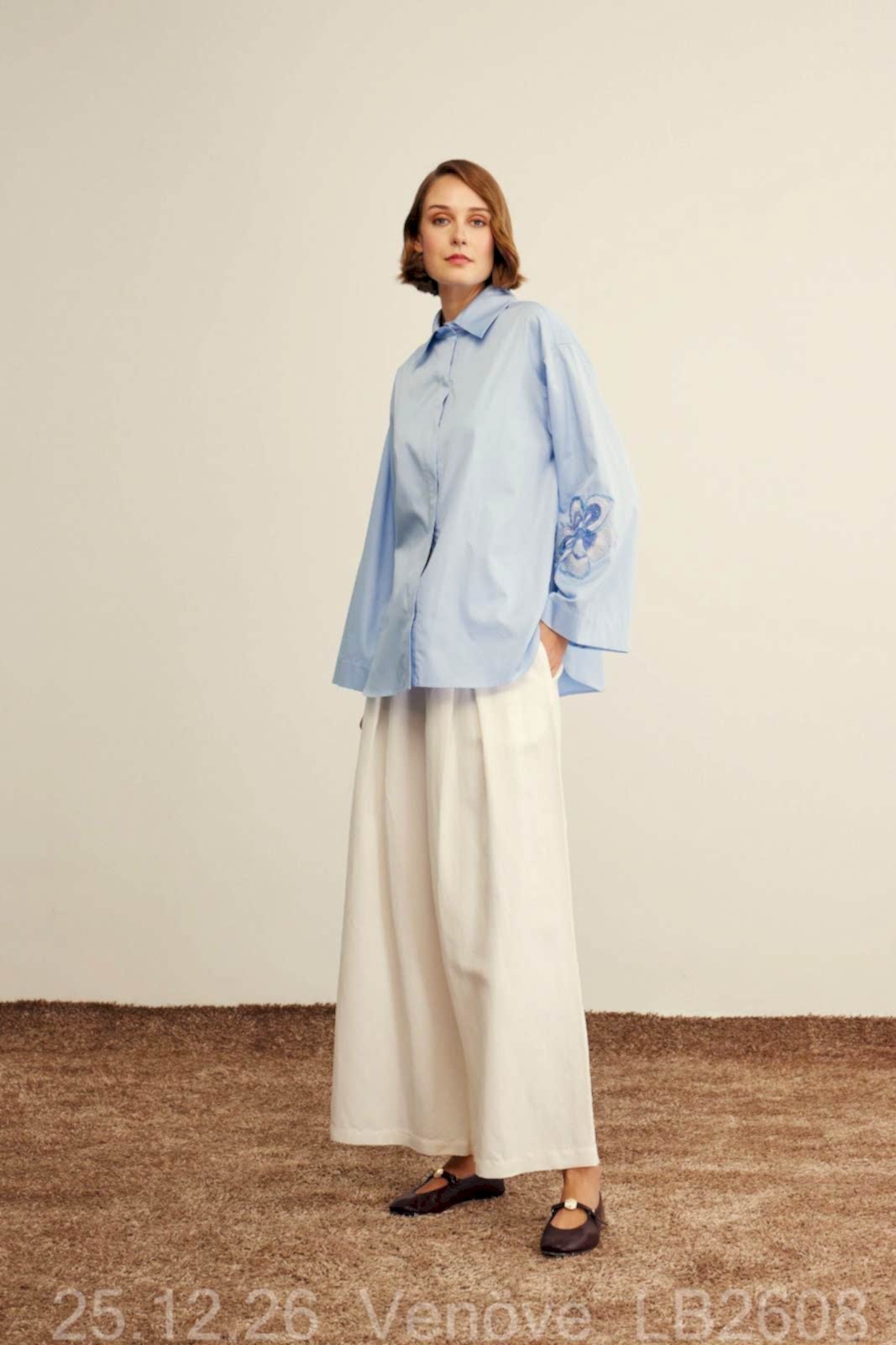 VENÖVE MAVİ IRIS GÖMLEK